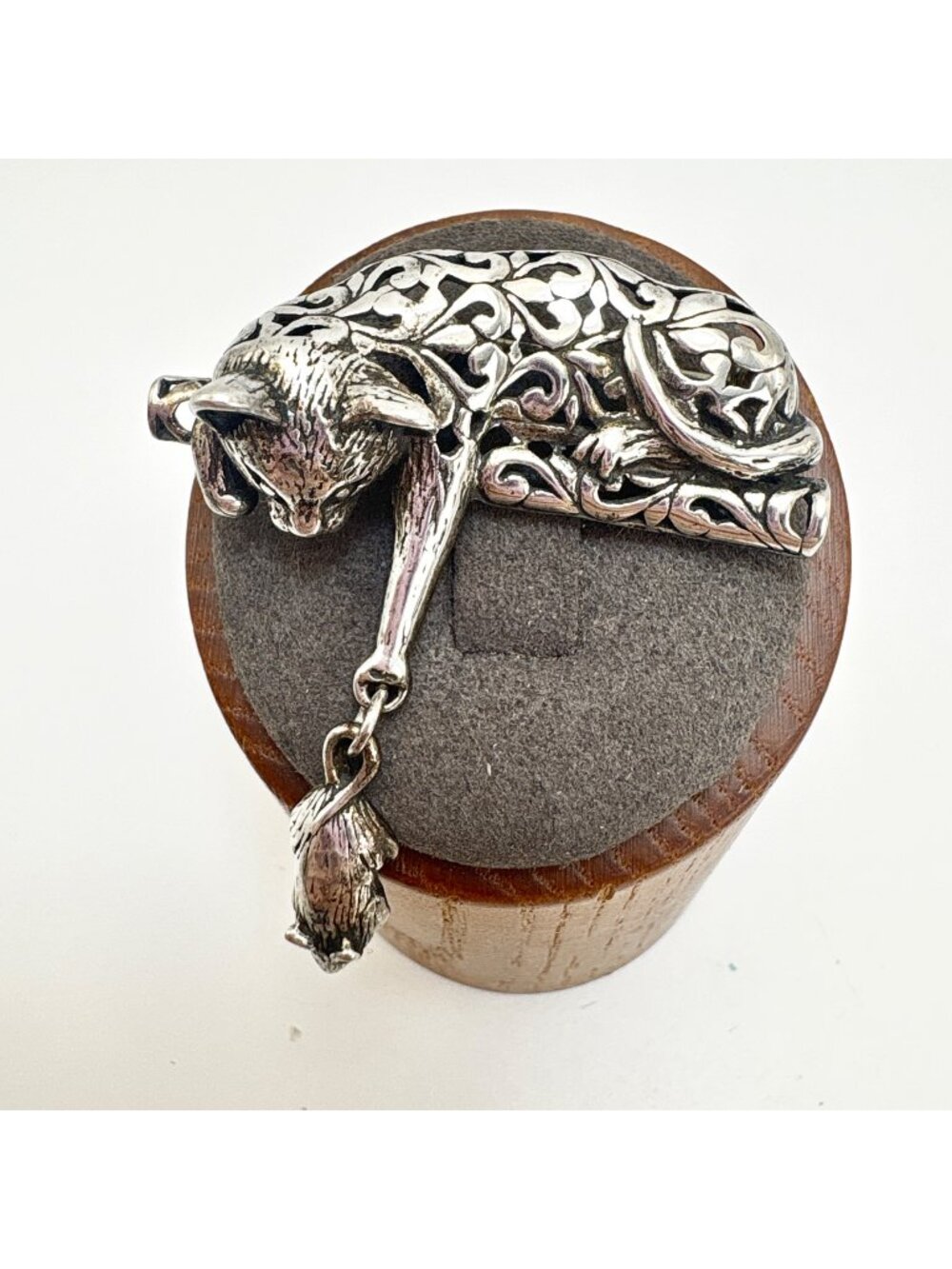 Cat & Mouse Scroll Design Brooch Vintage Sterling Silver 925 Size 1.5" Length